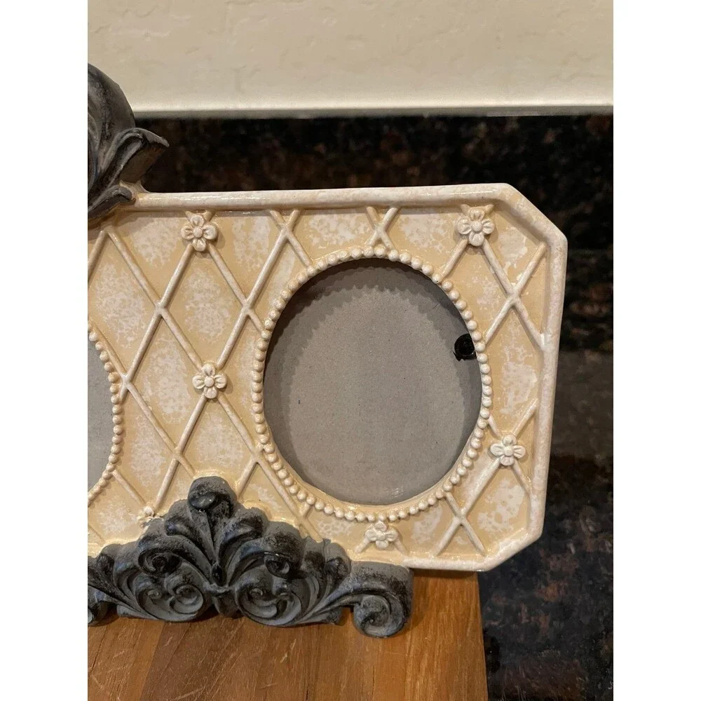 Three Generation Photo Frame - Picture 2 of 7